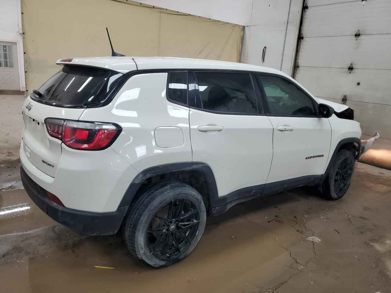 2018 Jeep Compass Sport - Фото 3