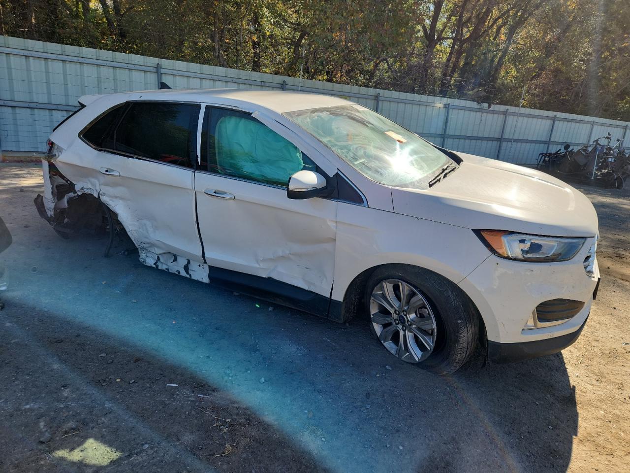 2021 Ford Edge Titanium - Image 4
