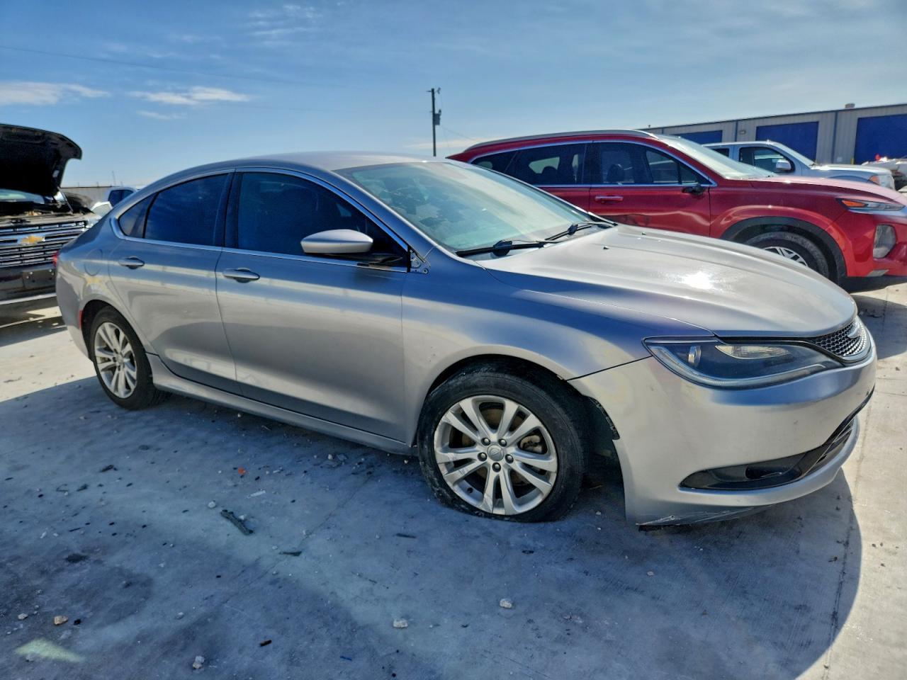 2015 Chrysler 200 Limited - Фото 4