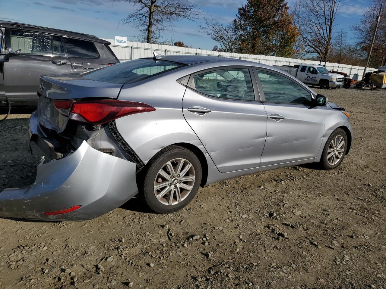 2015 Hyundai Elantra Se - Фото 3