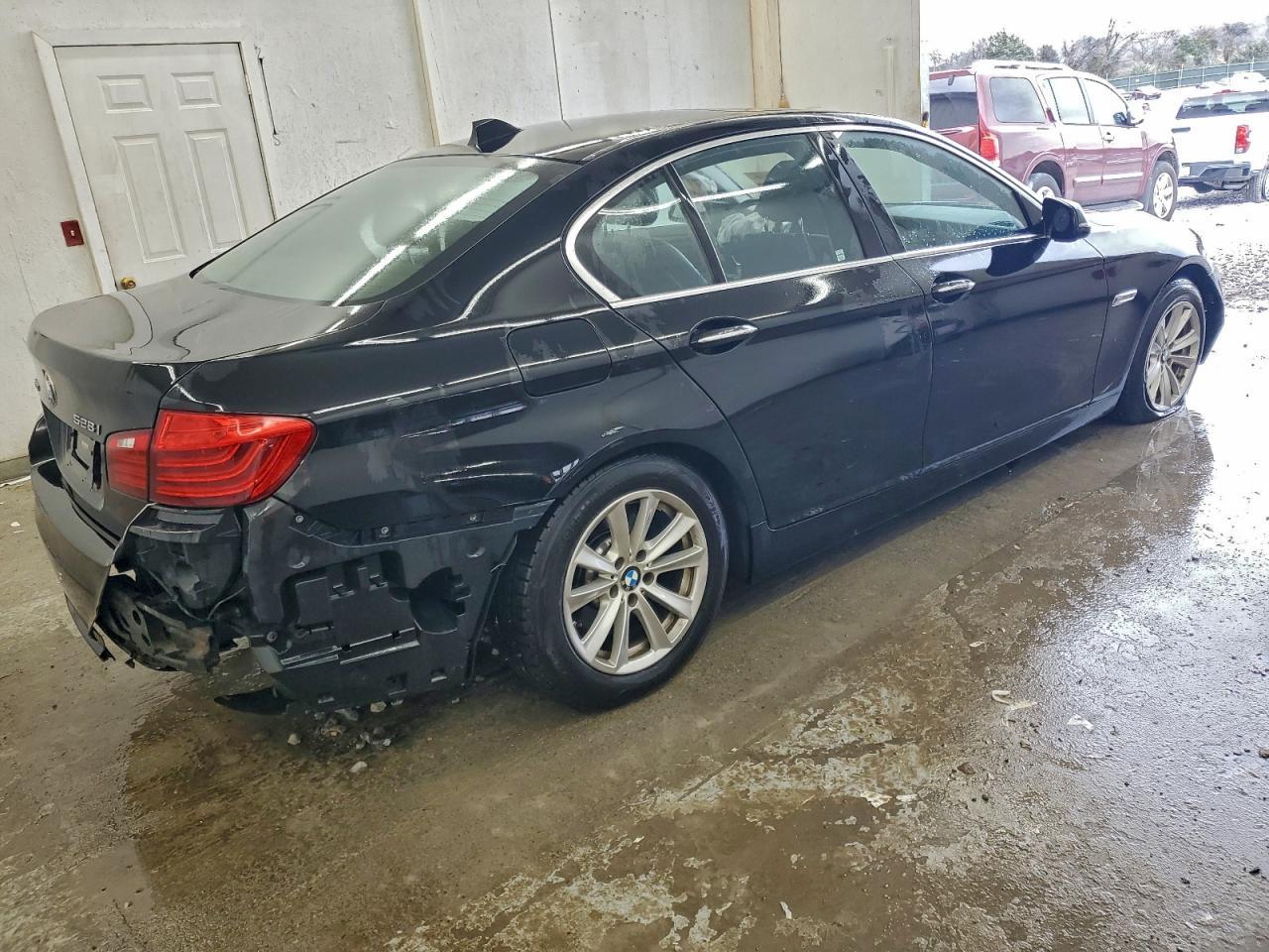 2016 BMW 528 Xi - Фото 3