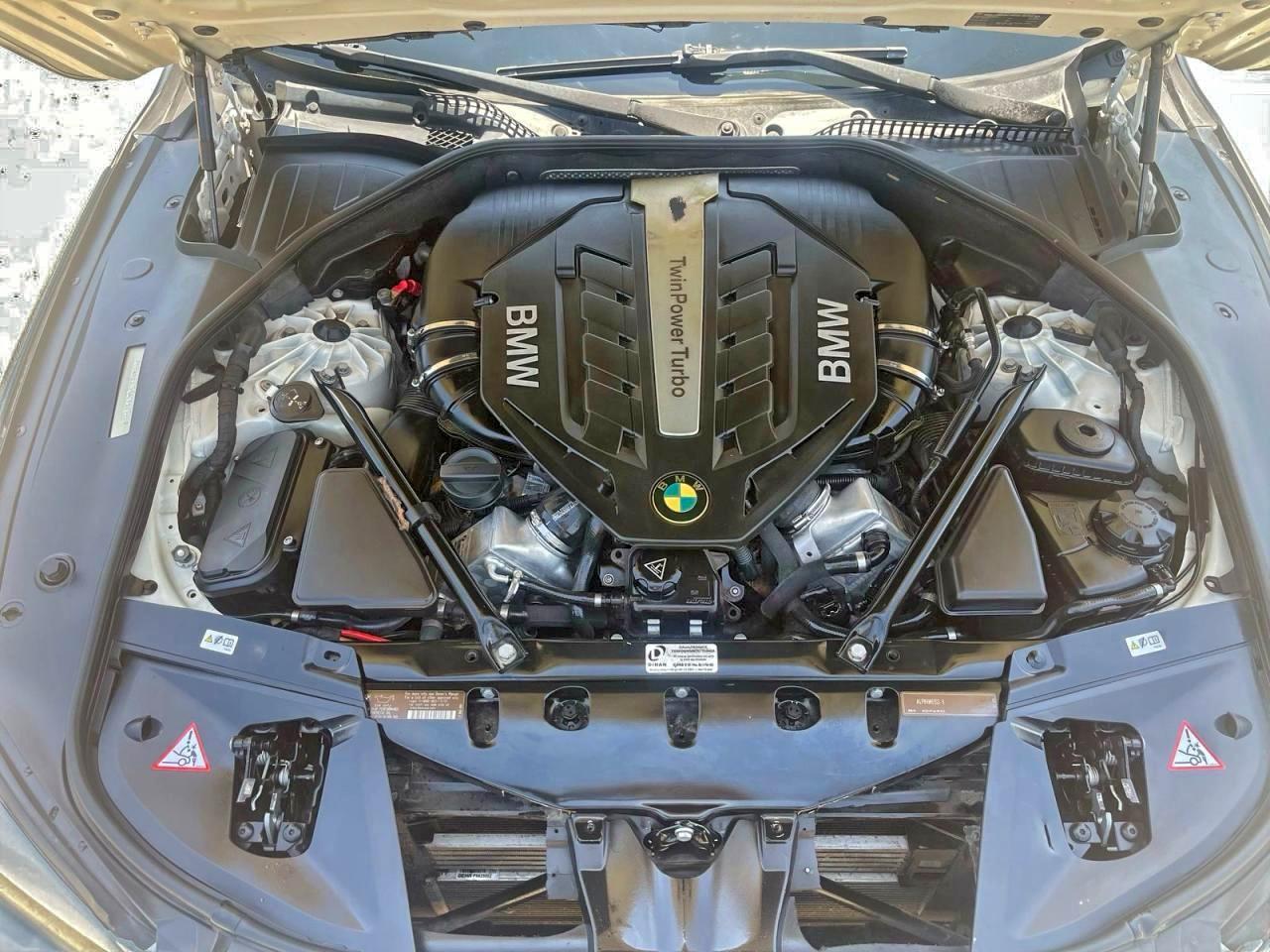 2010 BMW 750 Li - Фото 7