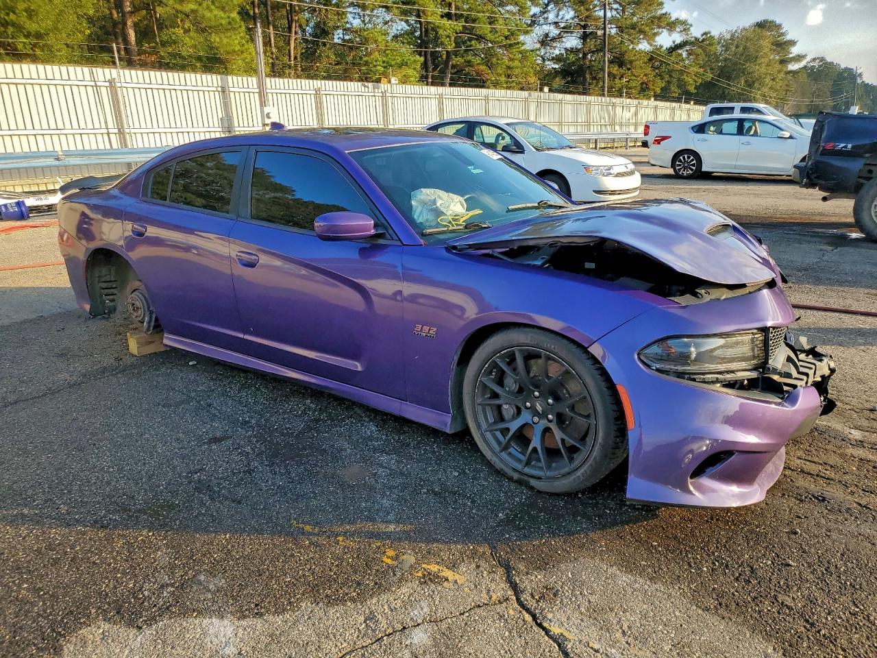 2018 Dodge Charger R/T - Image 4