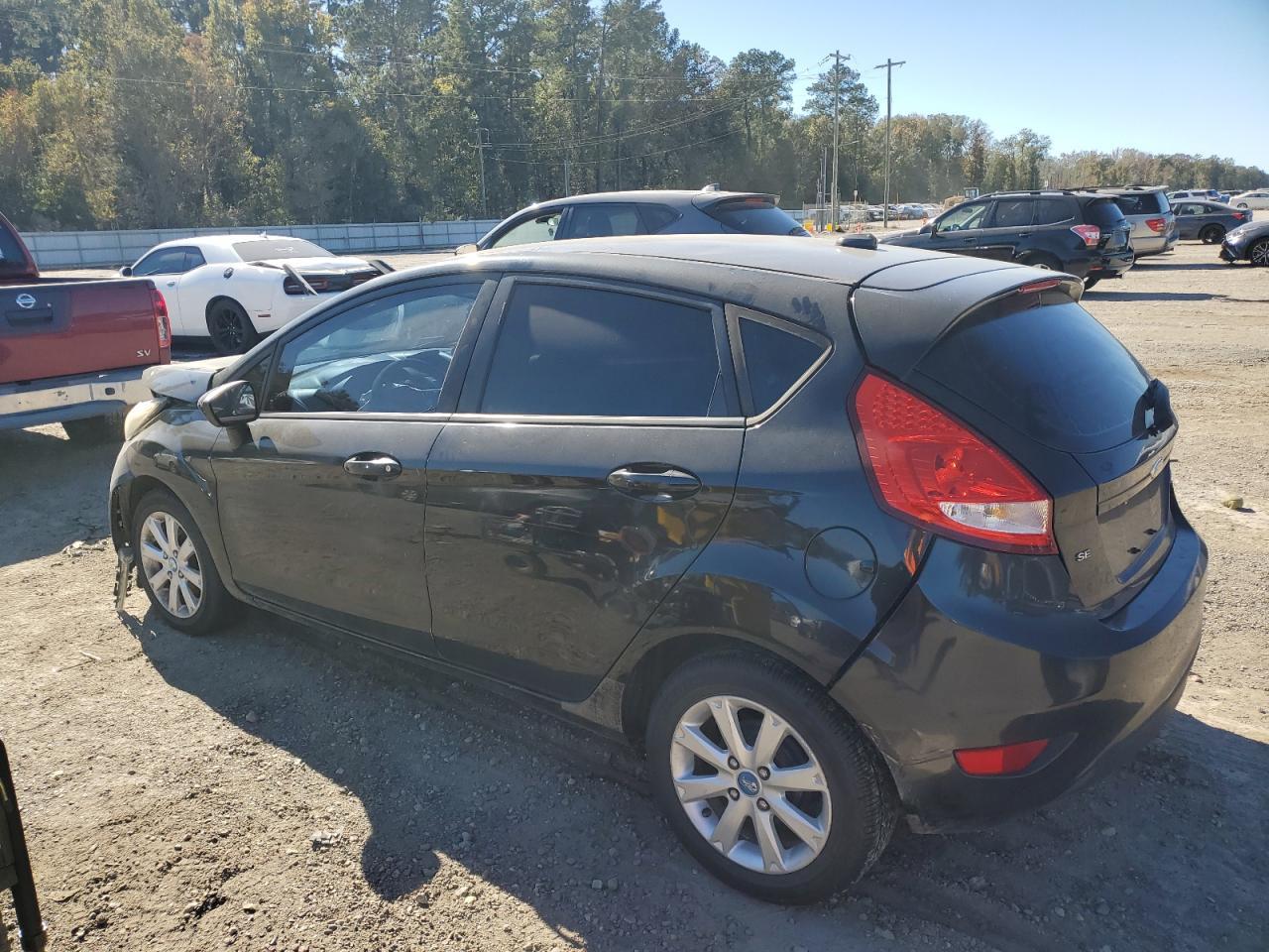 2011 Ford Fiesta Se - Фото 2