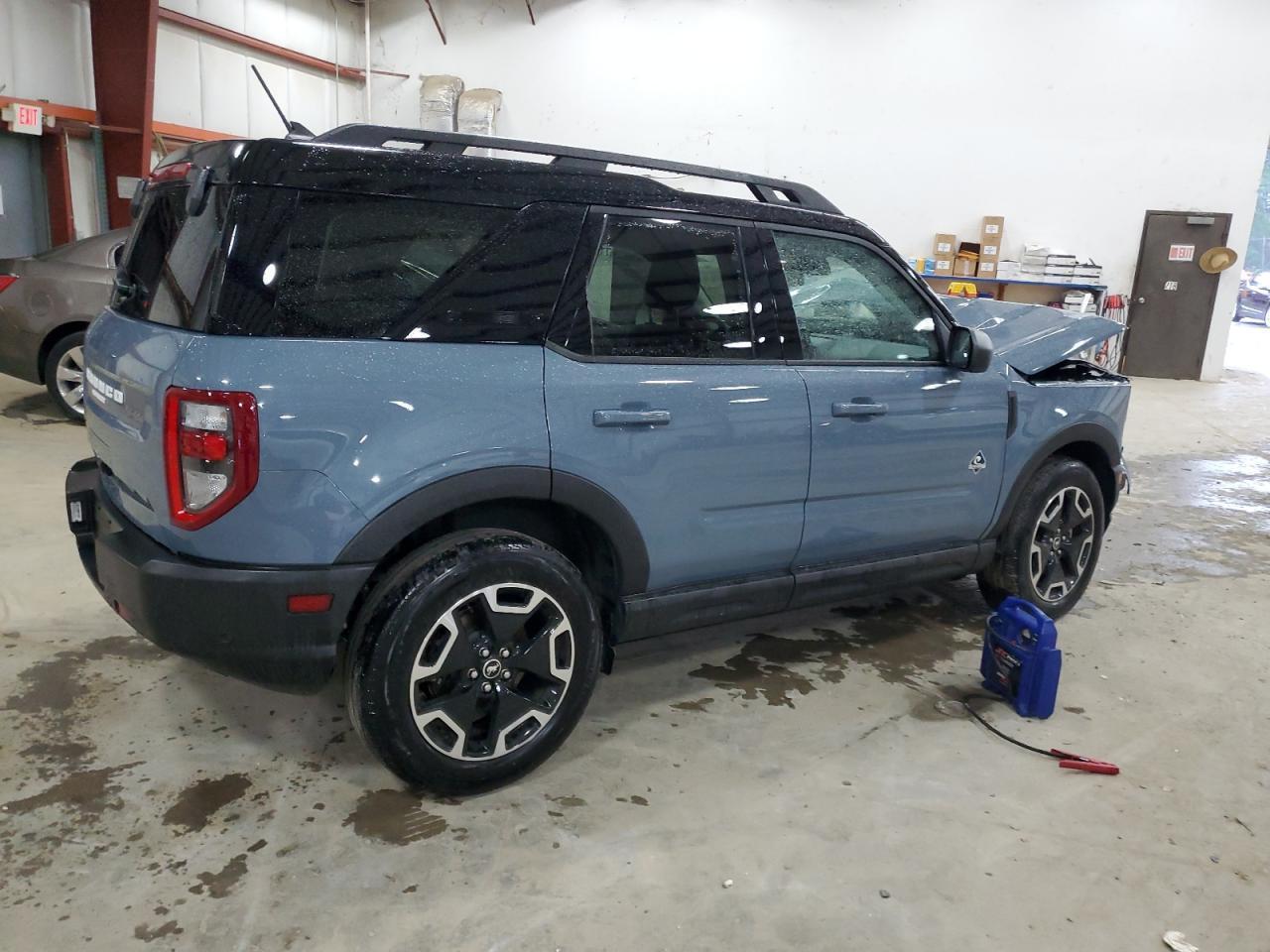 2024 Ford Bronco Sport Outer Banks - Image 3