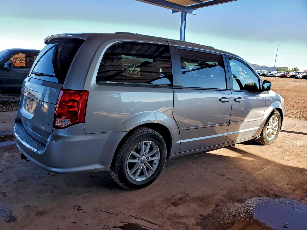 2013 Dodge Grand Caravan Sxt - Image 3