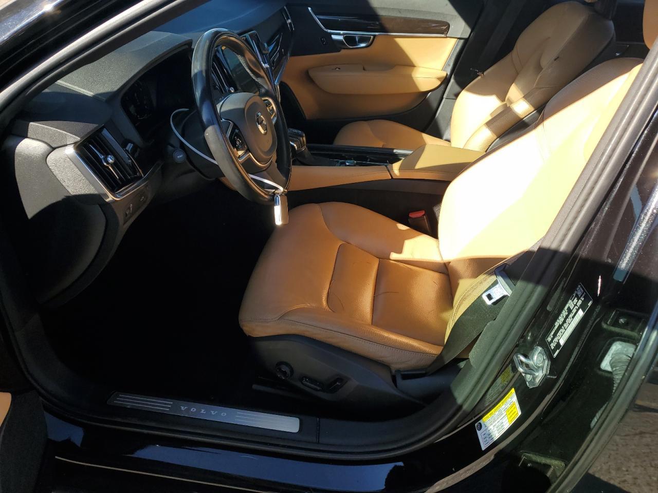 2018 Volvo S90 T5 Momentum - Фото 7