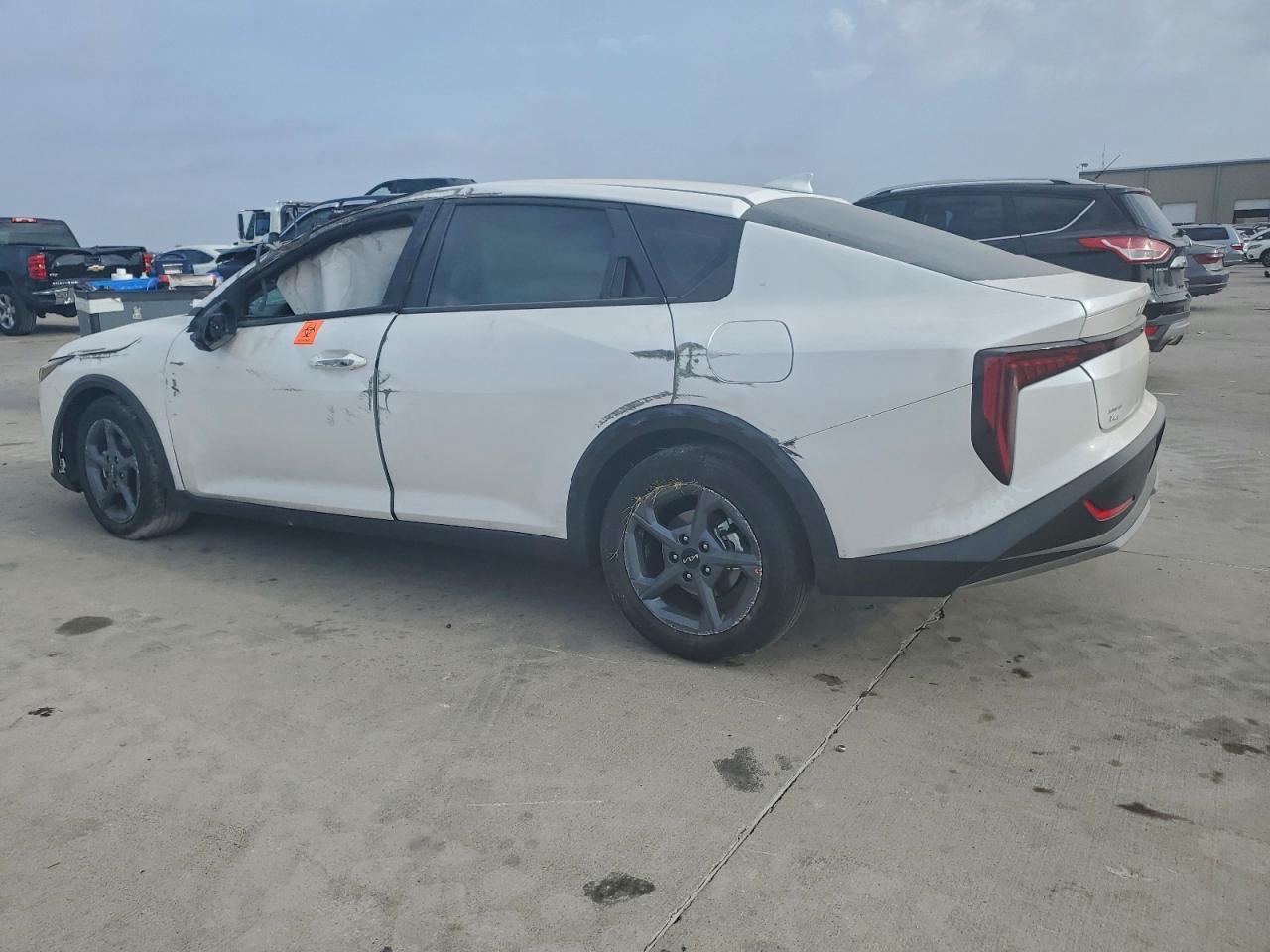 2025 Kia K4 Lx - Фото 2