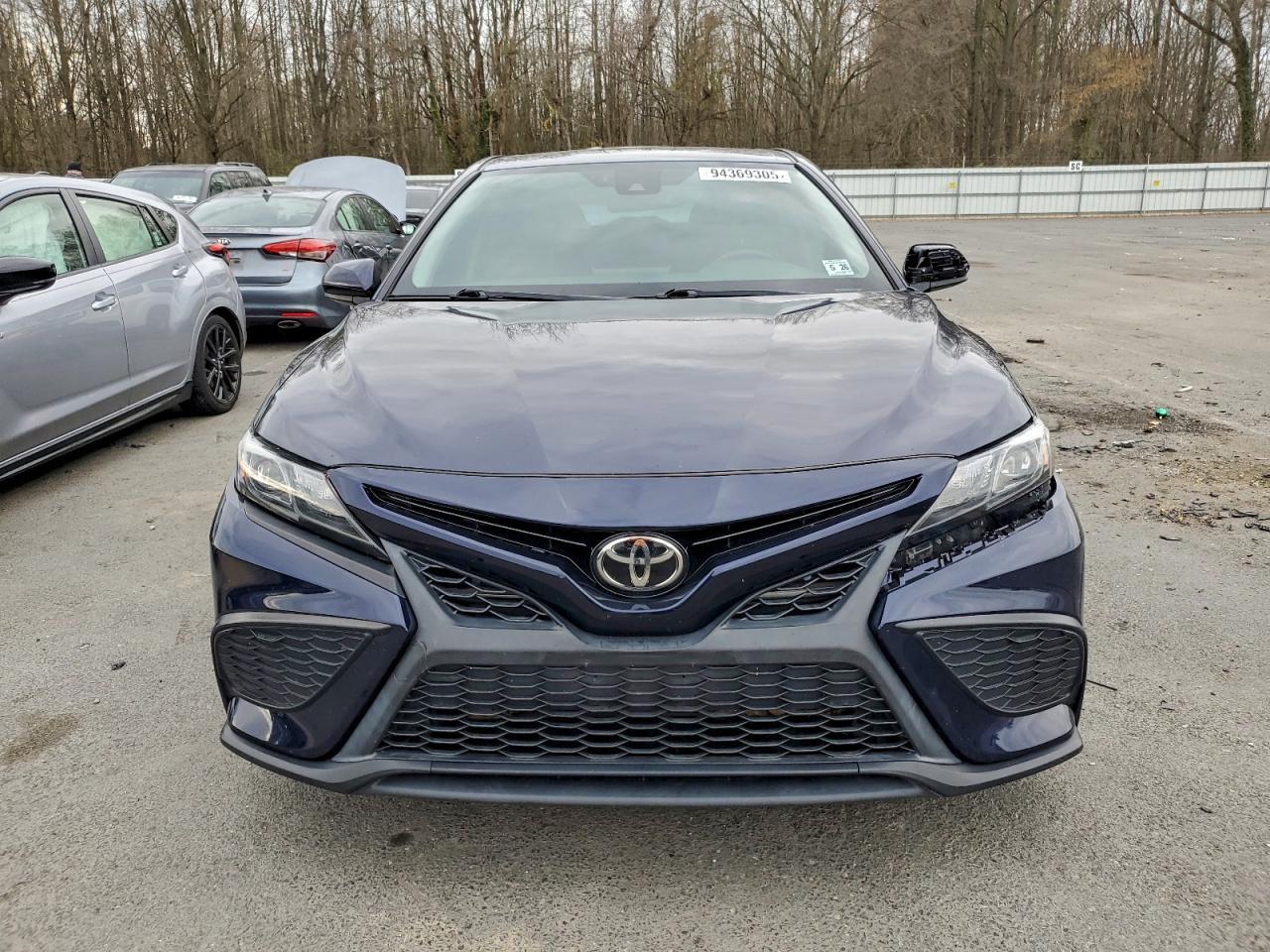2021 Toyota Camry Se - Image 5