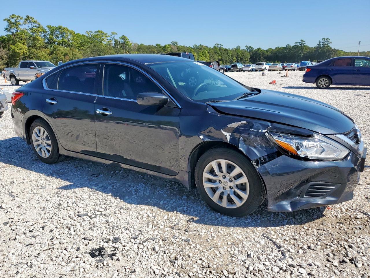 2016 Nissan Altima 2.5 S - Фото 4