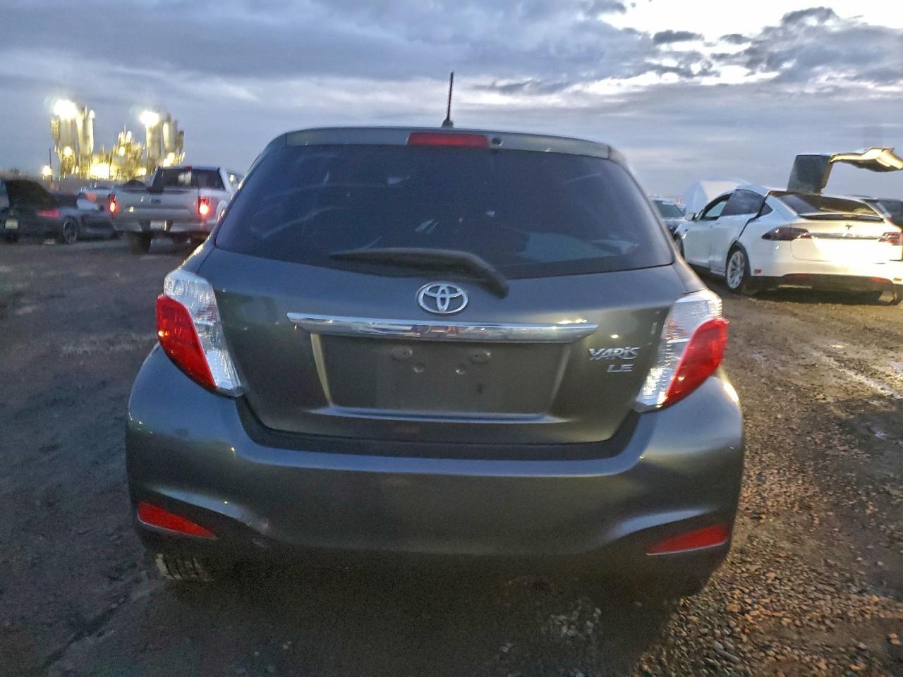 2014 Toyota Yaris - Image 6