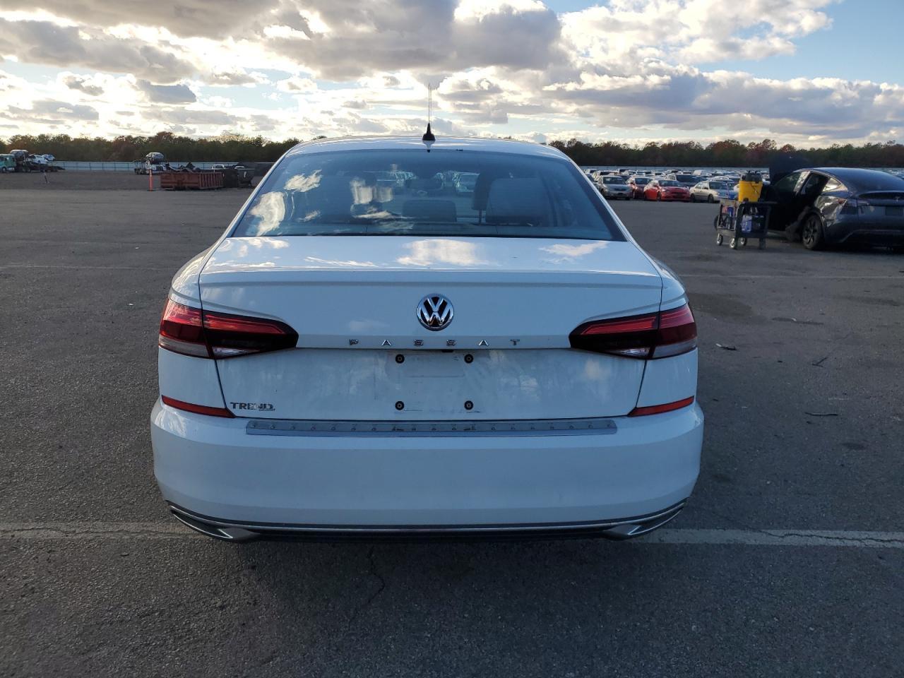 2022 Volkswagen Passat Se - Image 6