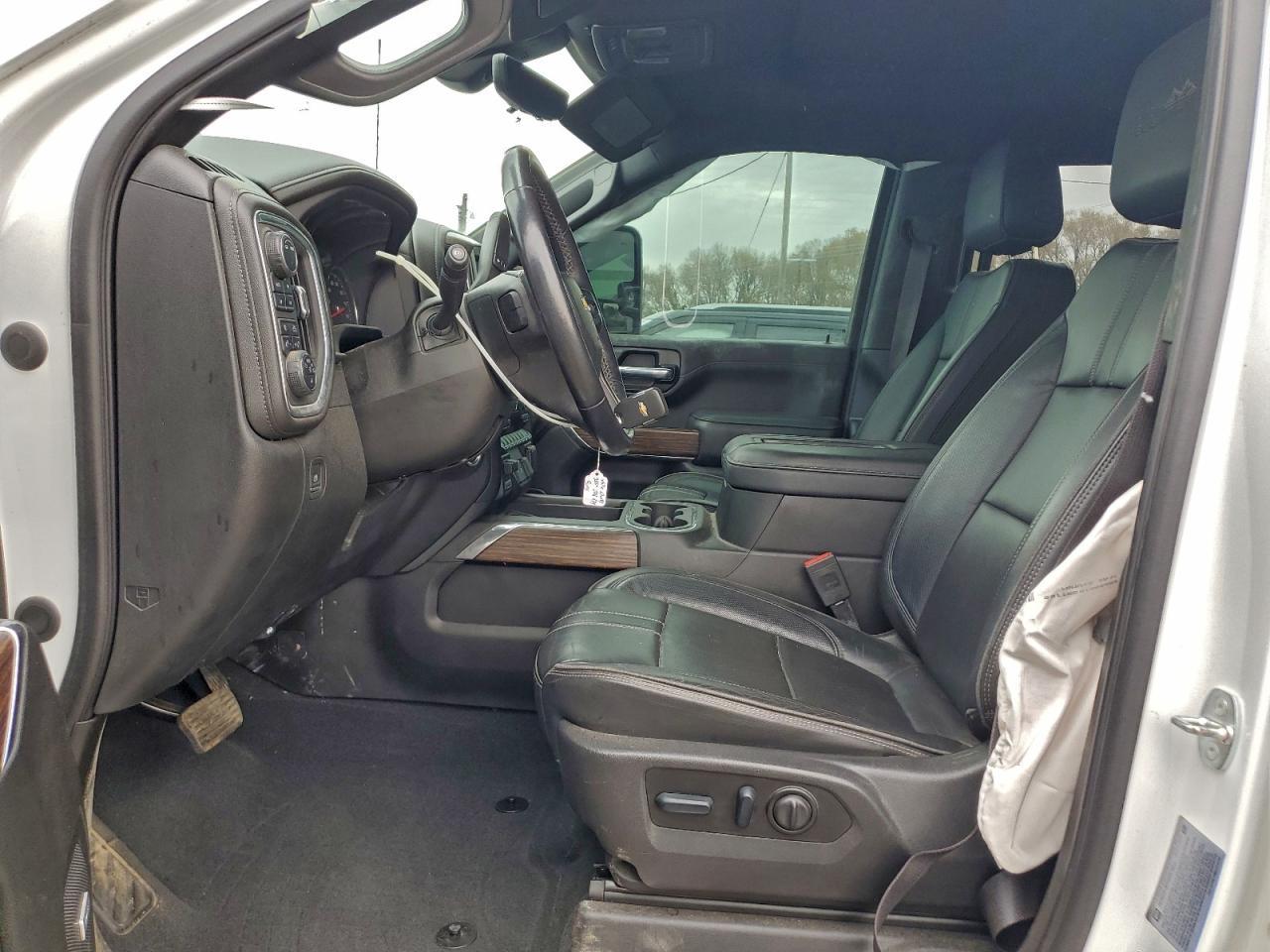 2022 Chevrolet Silverado K2500 High Country - Фото 7