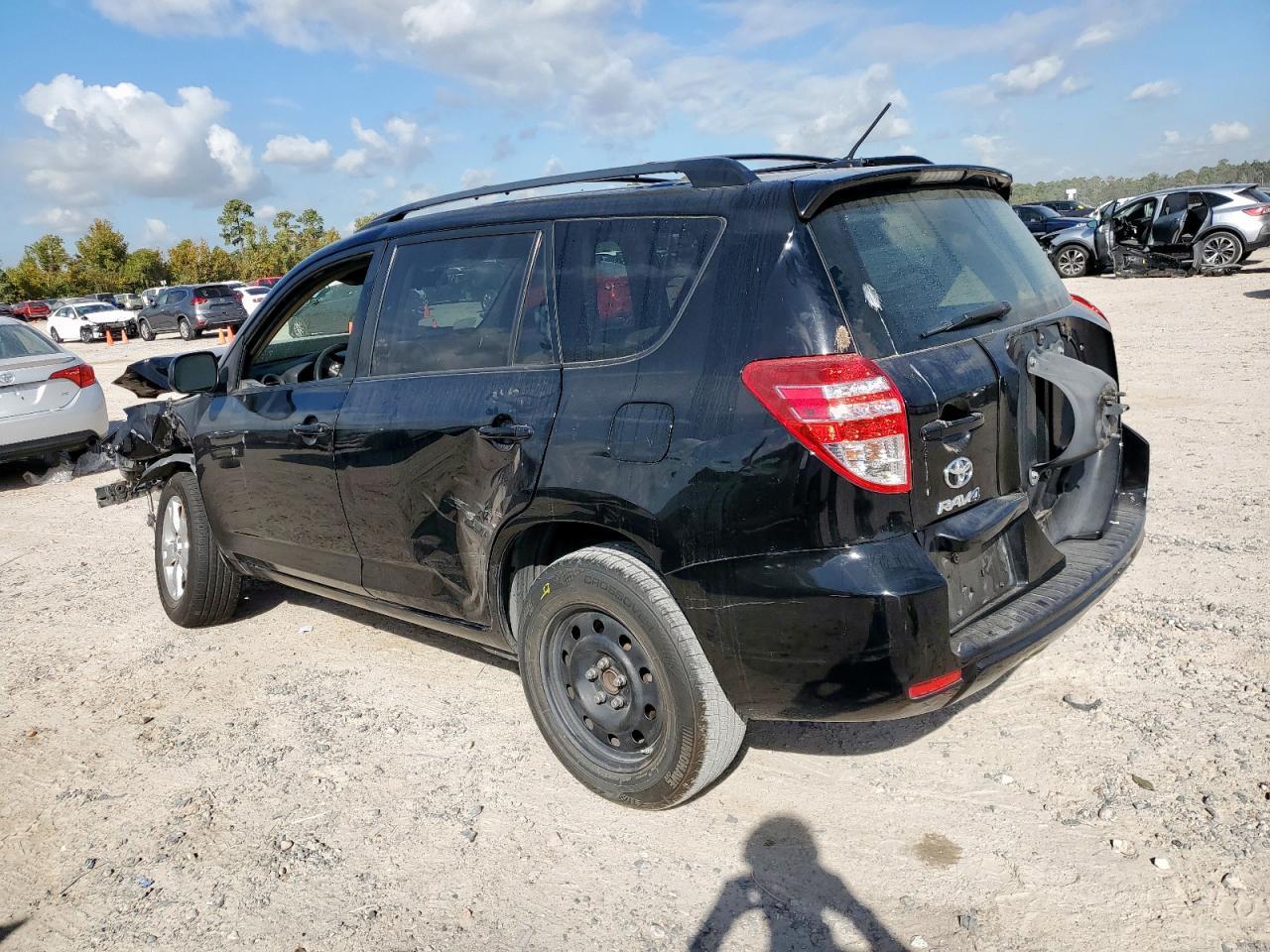 2011 Toyota Rav4 - Фото 2
