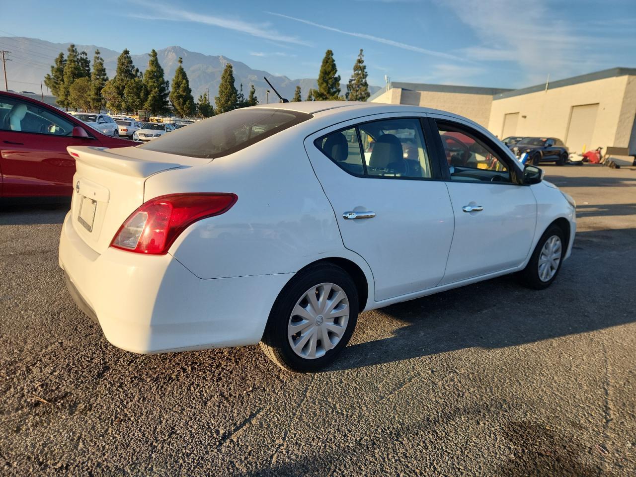 2019 Nissan Versa S - Image 3