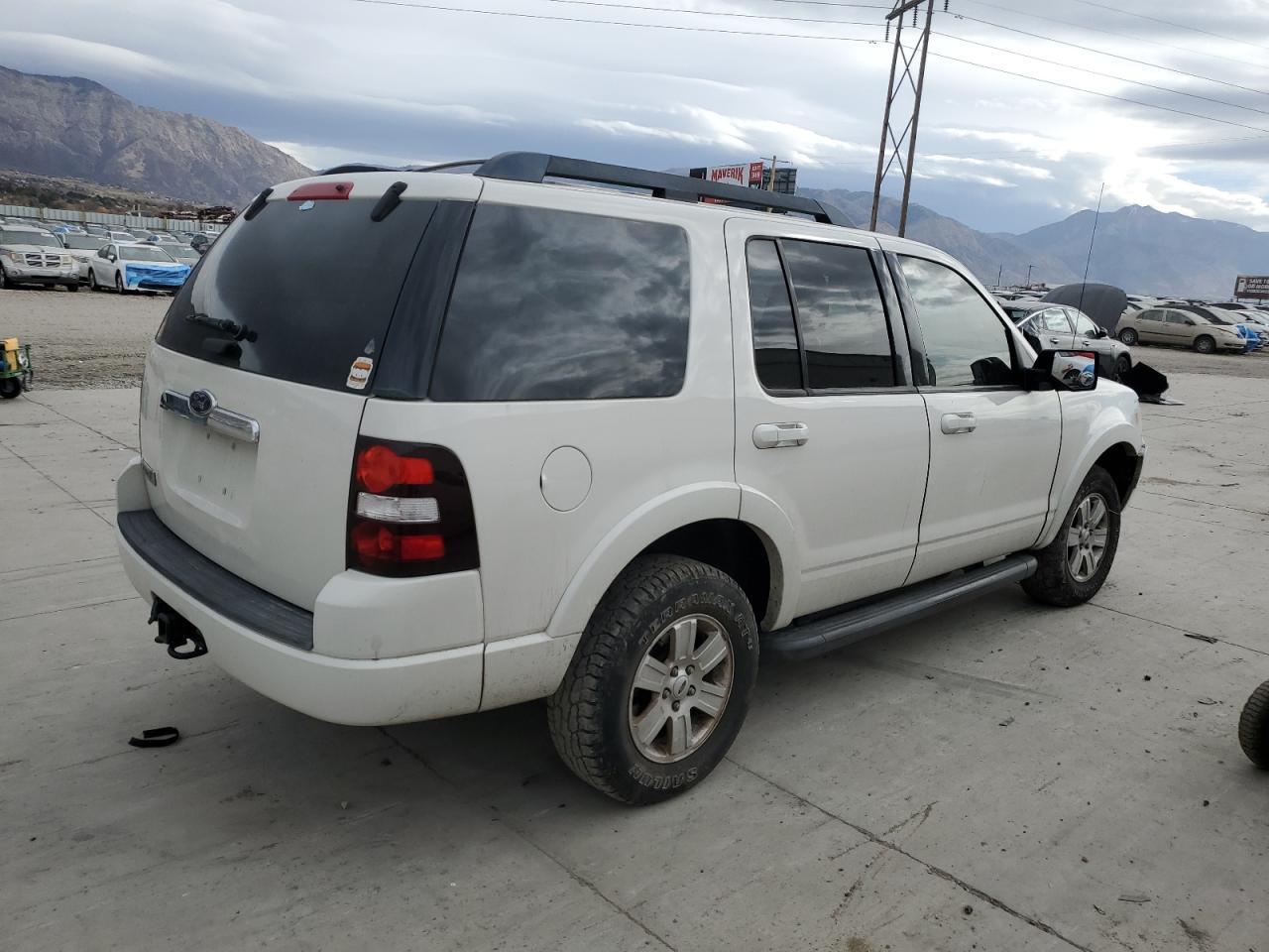 2009 Ford Explorer Xlt - Фото 3