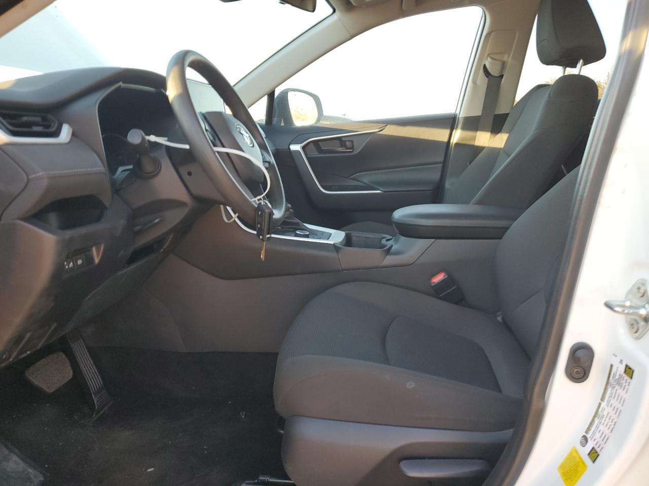 2024 Toyota Rav4 Le - Фото 7