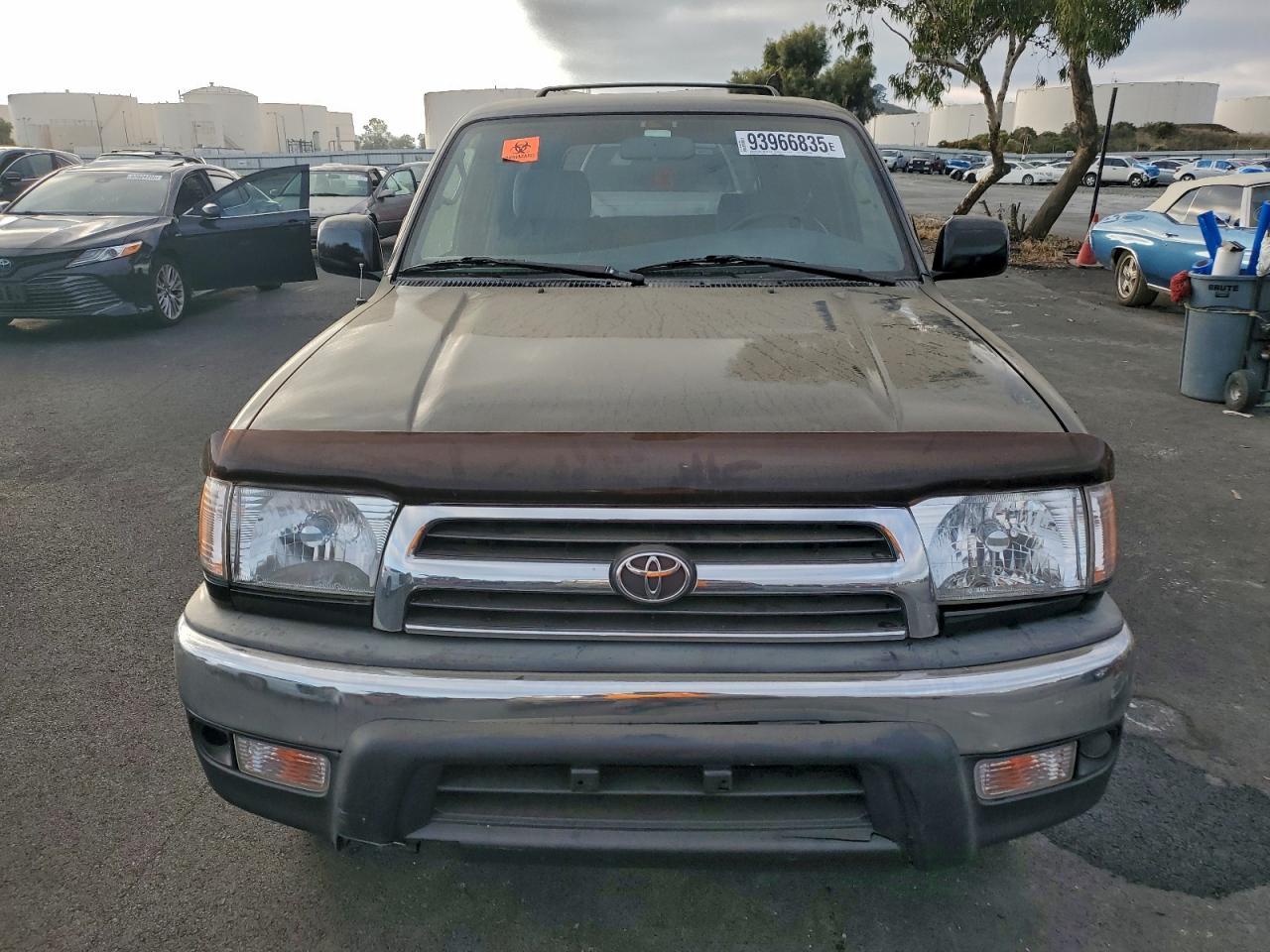 1999 Toyota 4Runner - Image 5