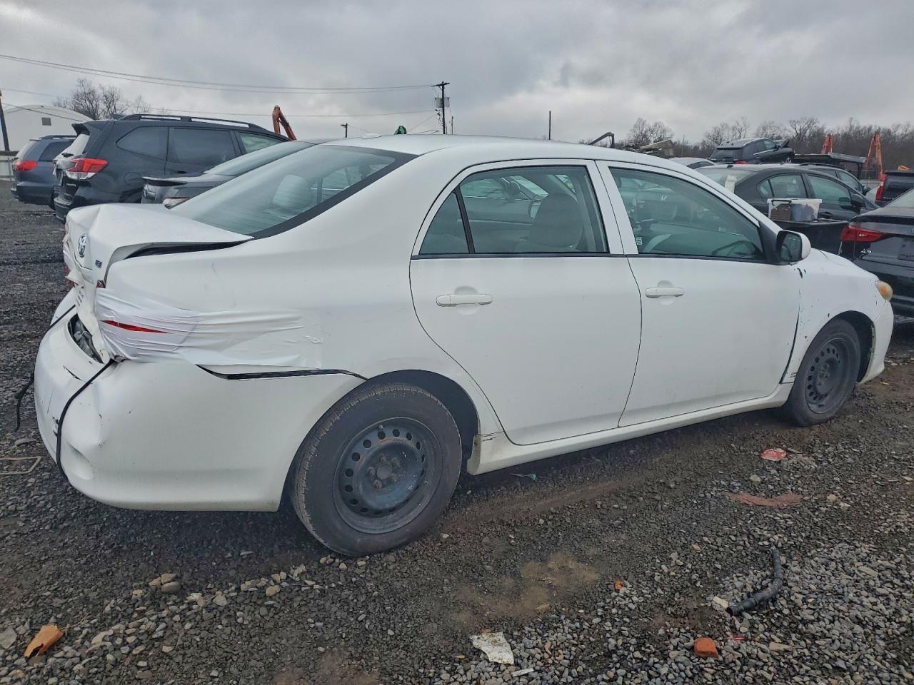 2010 Toyota Corolla Base - Фото 3