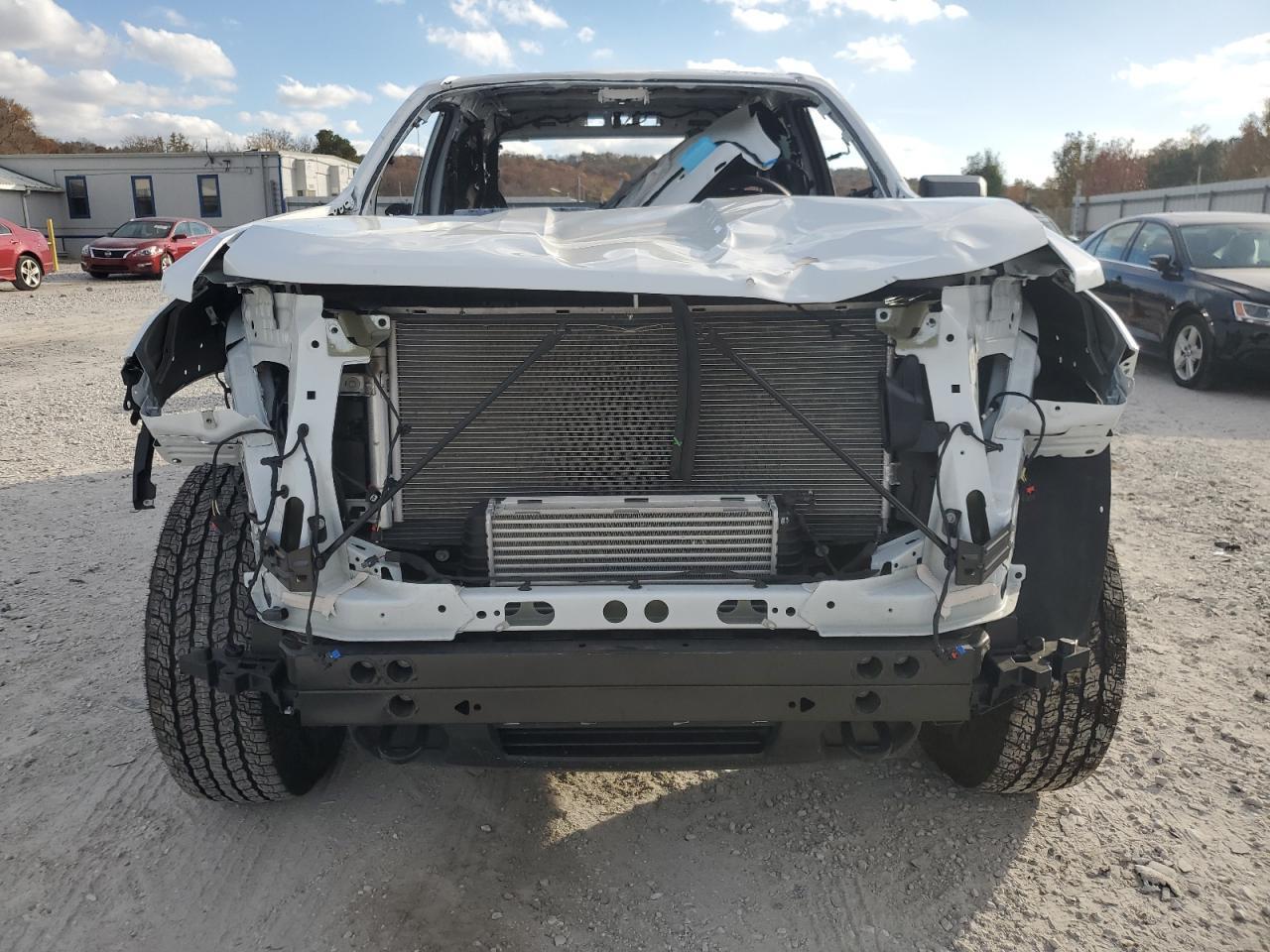 2024 Chevrolet Colorado Trail Boss - Image 5