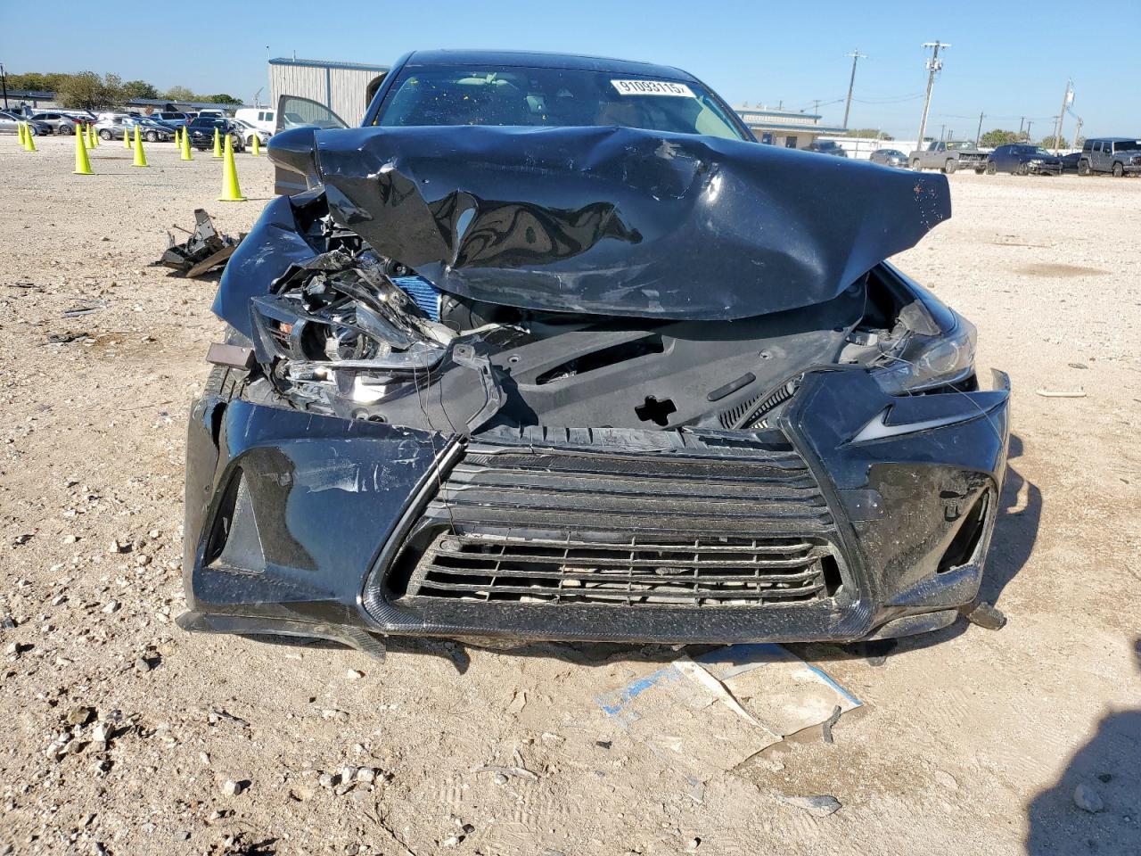 2017 Lexus Is 200T - Фото 5