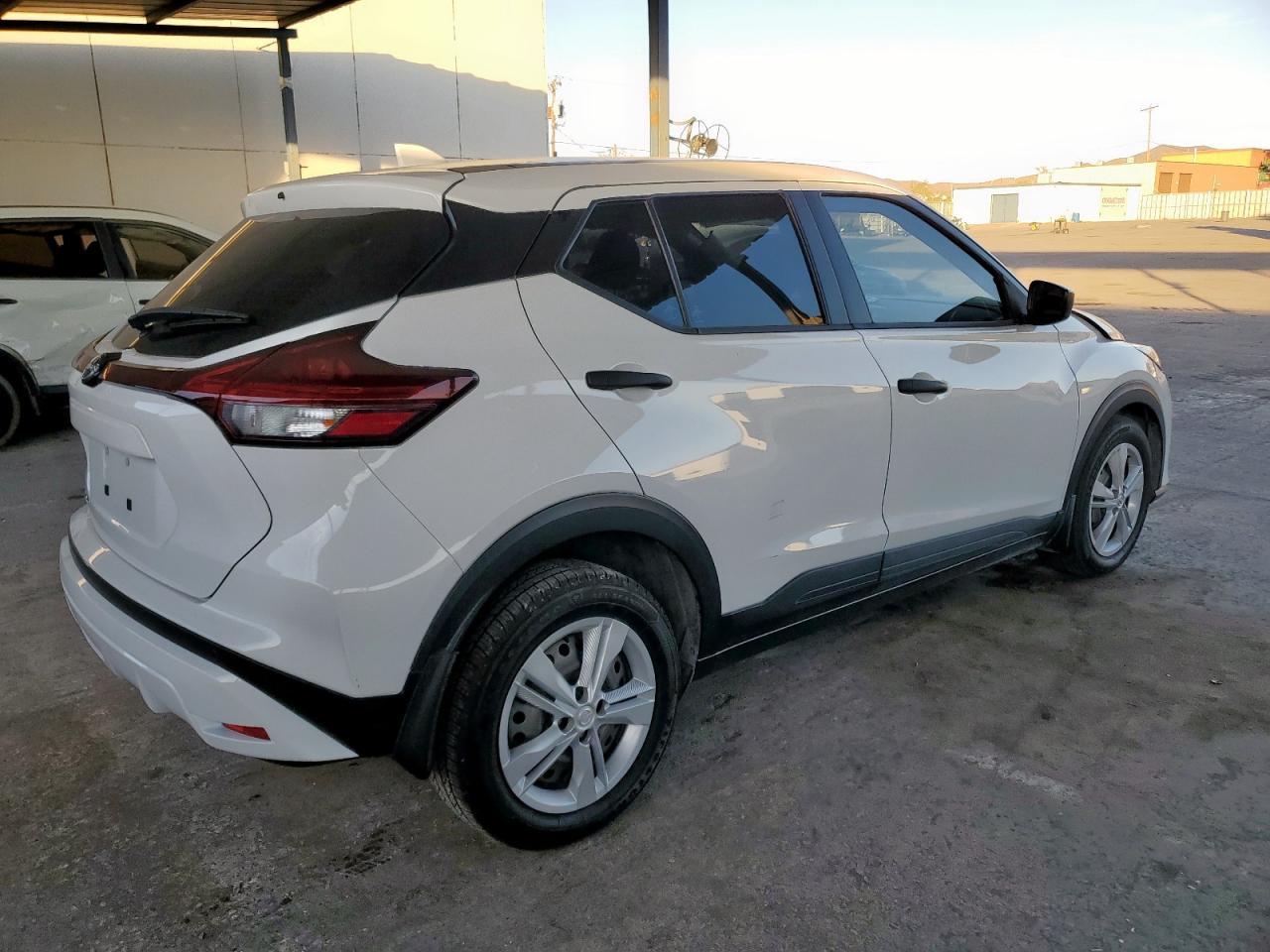 2024 Nissan Kicks S - Image 3