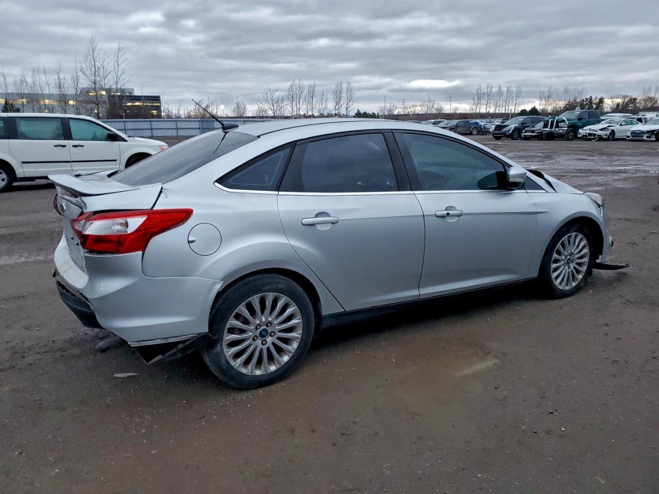 2012 Ford Focus Titanium - Image 3