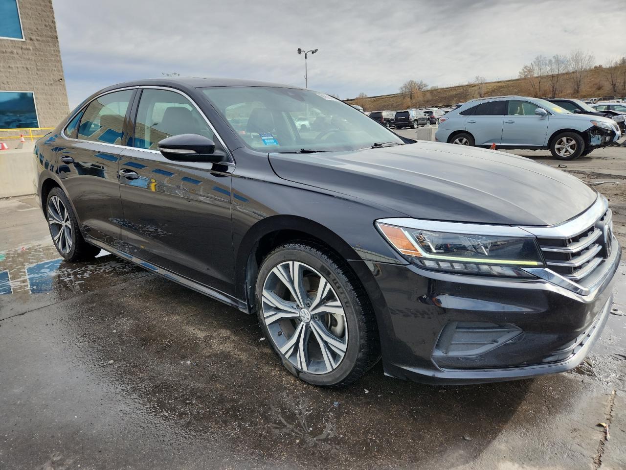 2021 Volkswagen Passat Se - Фото 4