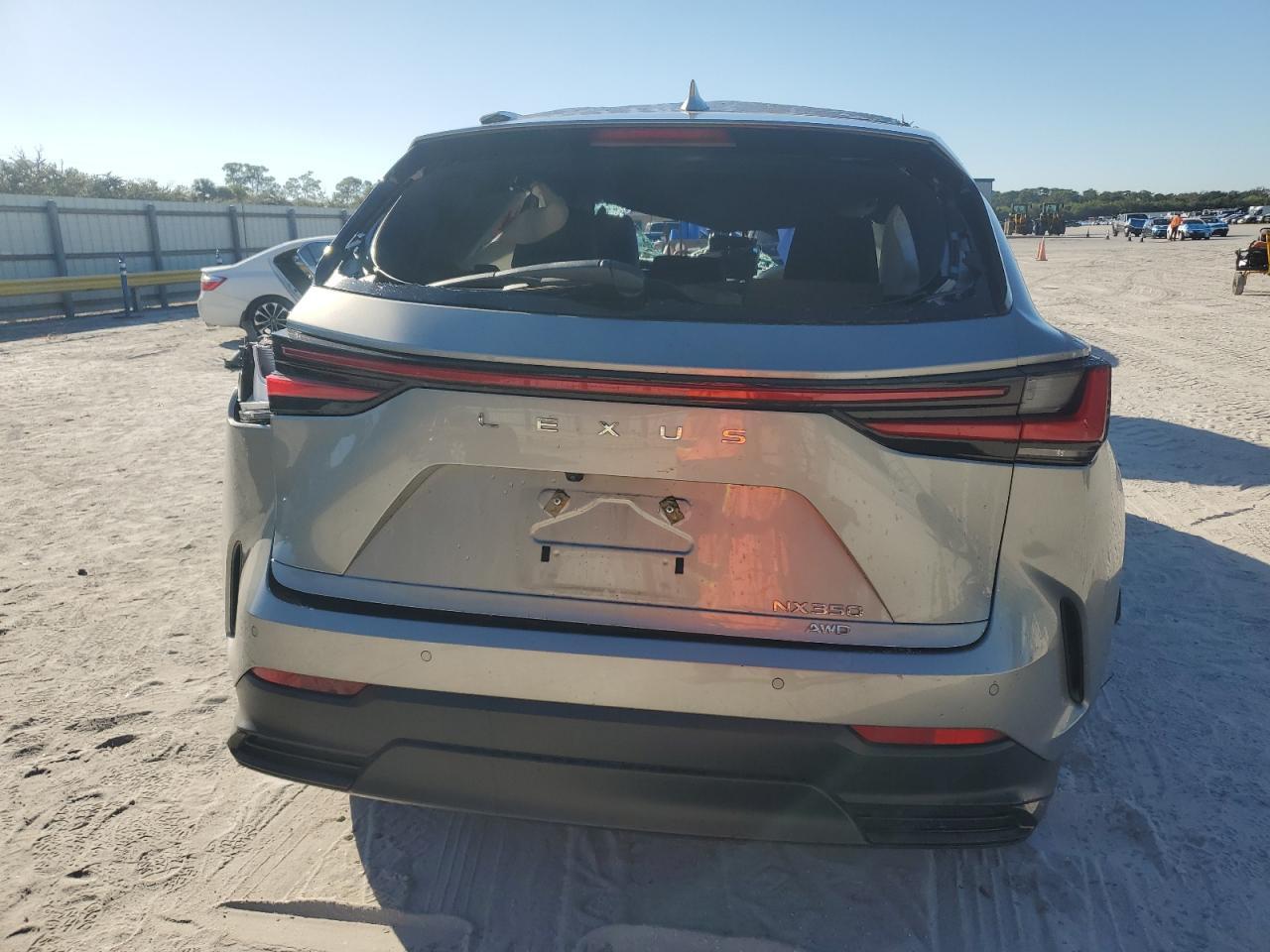 2023 Lexus Nx 350 - Image 6