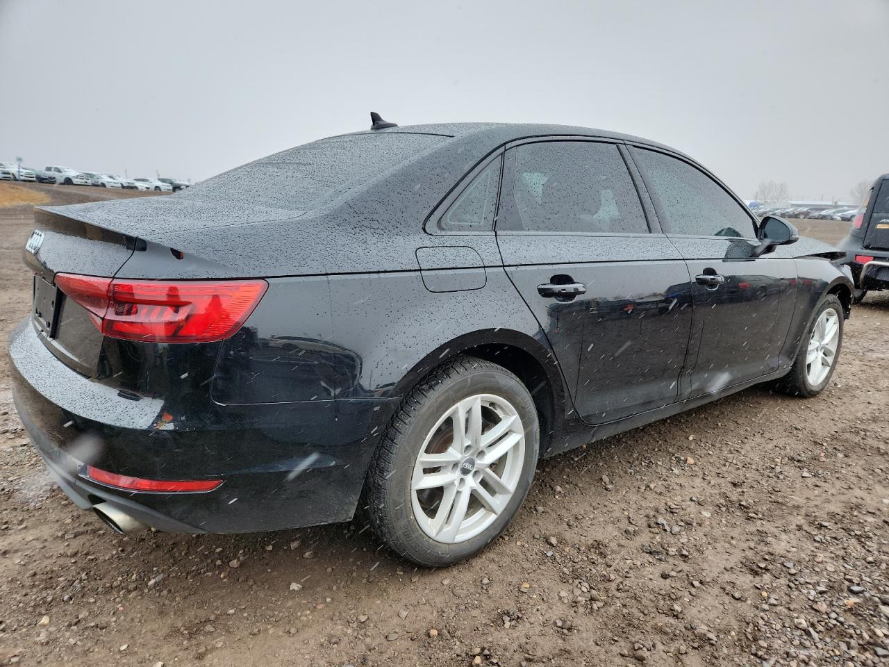 2017 Audi A4 Premium - Фото 3