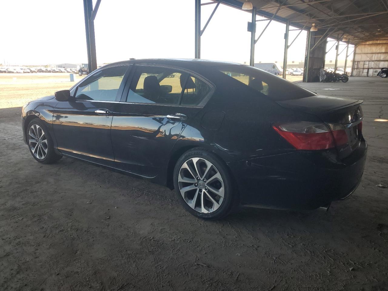 2013 Honda Accord Sport - Image 2