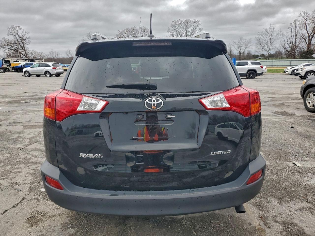 2015 Toyota Rav4 Limited - Image 6