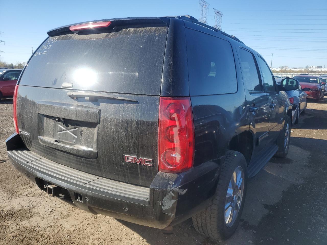 2013 GMC Yukon Sle - Image 3