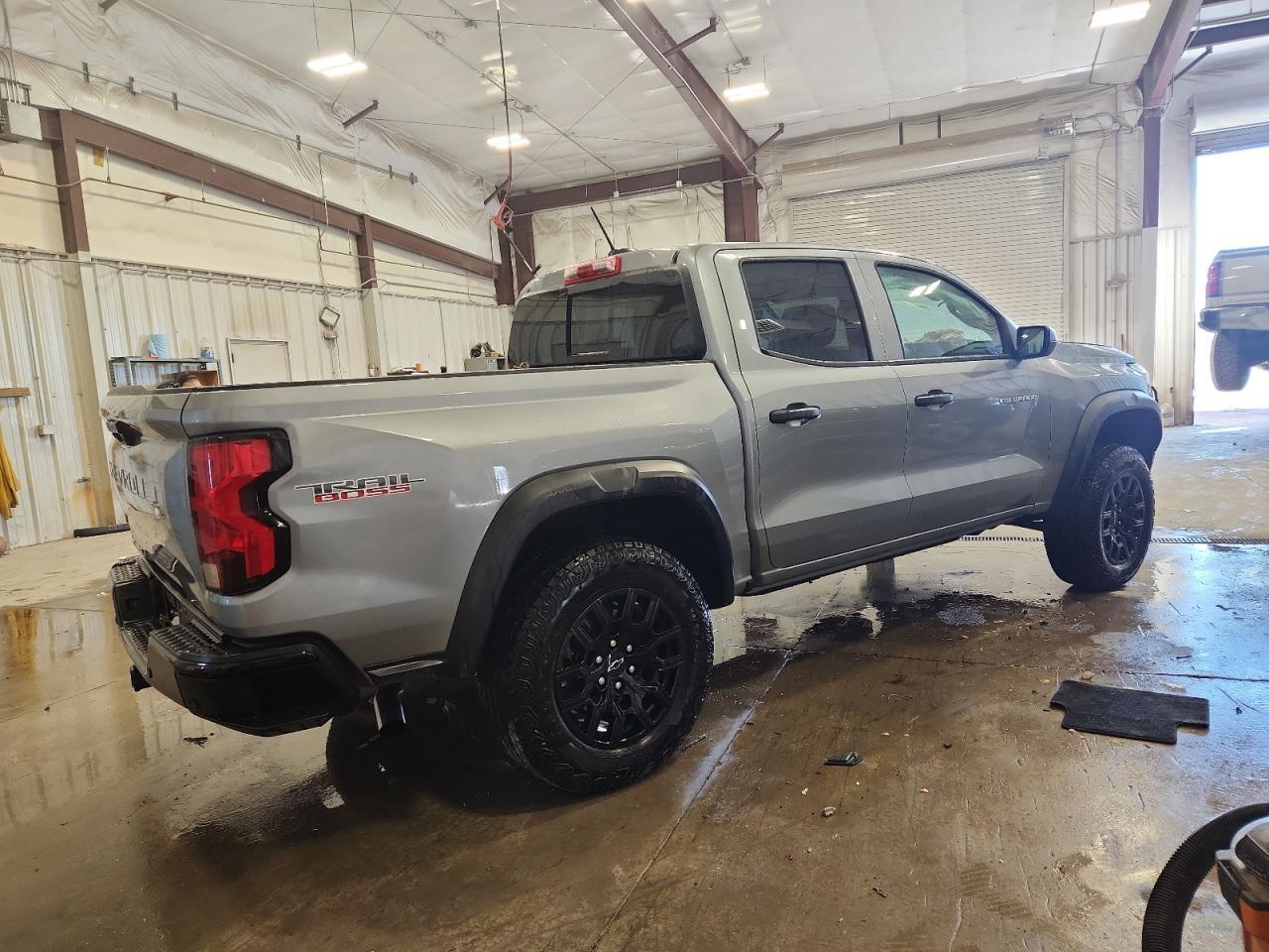 2024 Chevrolet Colorado Trail Boss - Image 3