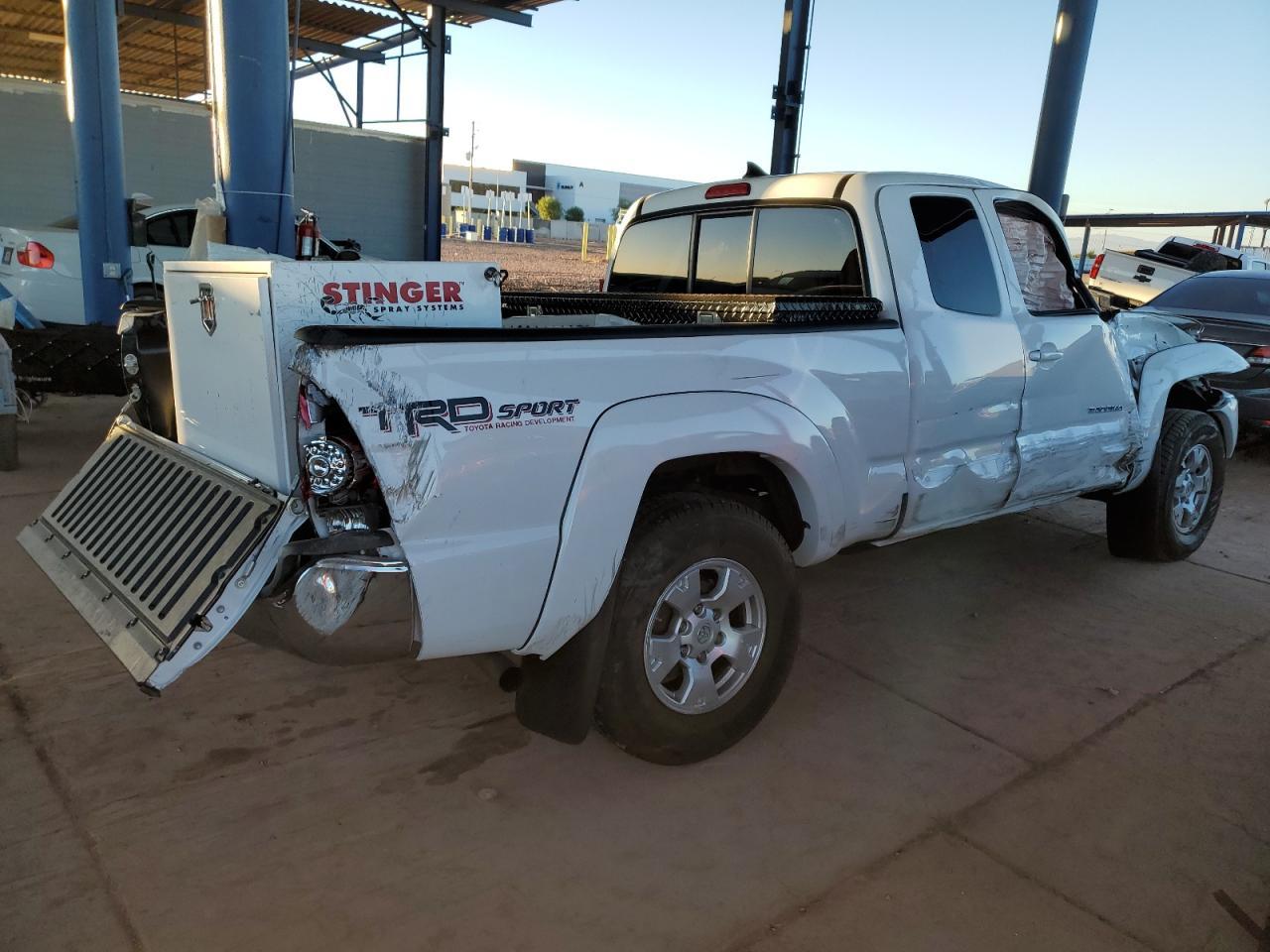 2015 Toyota Tacoma Prerunner Access Cab - Image 3