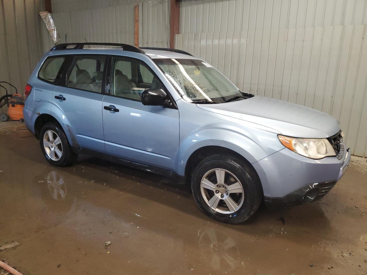 2011 Subaru Forester 2.5X - Фото 4