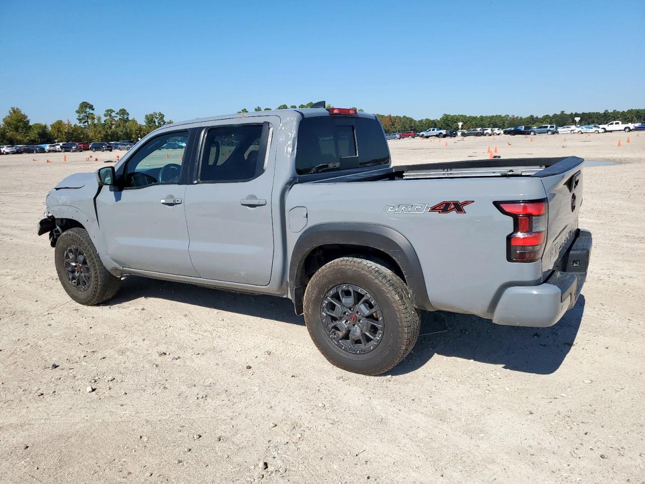 2024 Nissan Frontier S - Фото 2