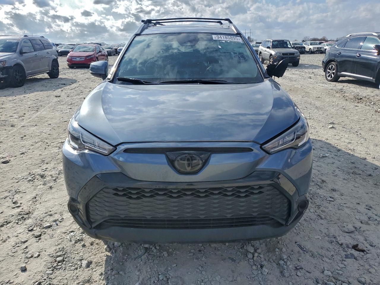 2024 Toyota Corolla Cross Se - Image 5