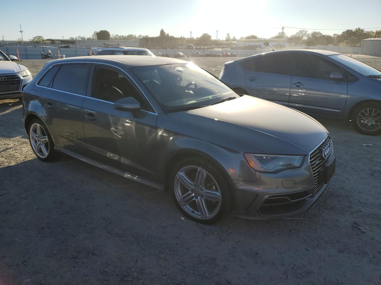 2016 Audi A3 E-Tron Premium Plus - Фото 4