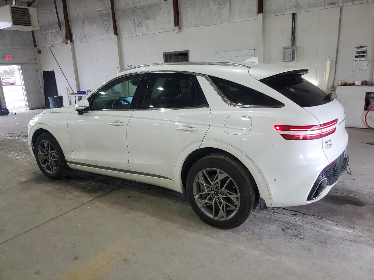 2023 Genesis Gv70 Base - Фото 2