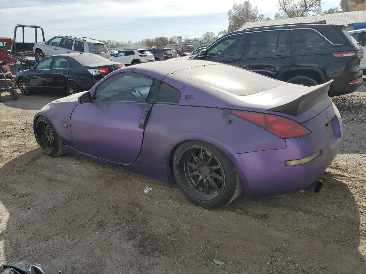 2005 Nissan 350Z Coupe - Фото 2