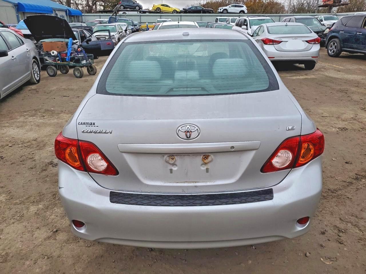 2010 Toyota Corolla Base - Фото 6