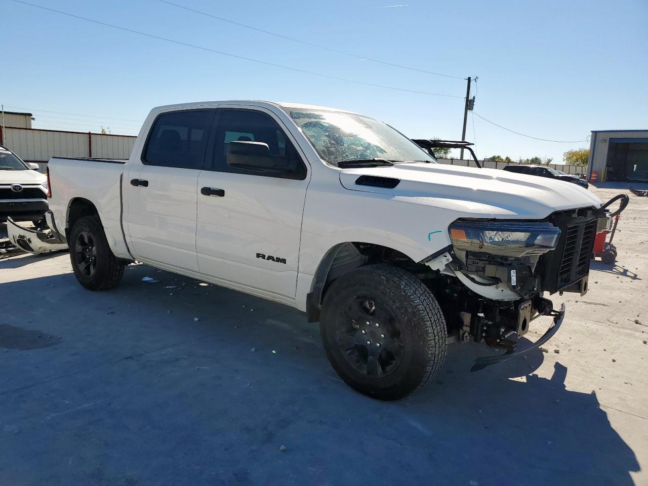 2025 Ram 1500 Tradesman - Фото 4
