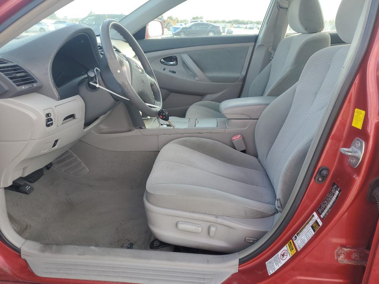 2011 Toyota Camry Base - Фото 7