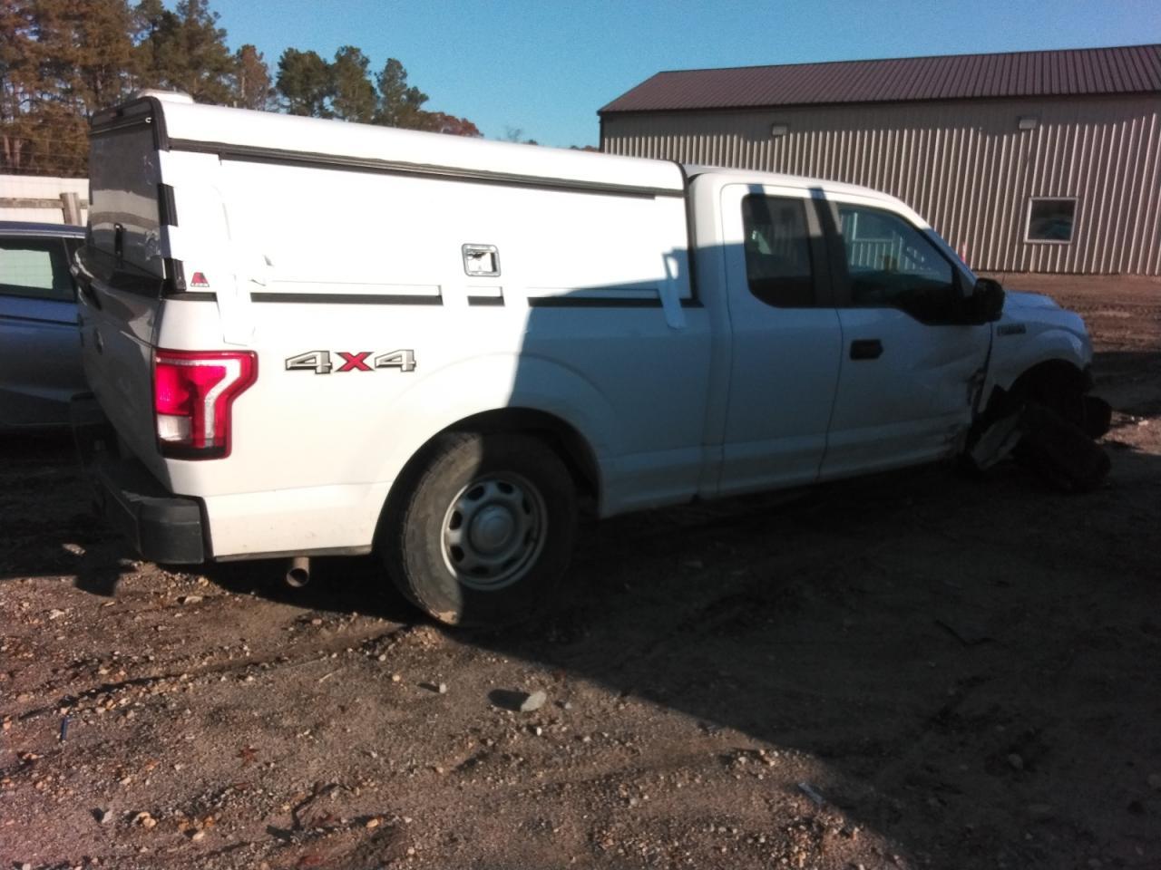 2016 Ford F150 Super Cab - Image 3