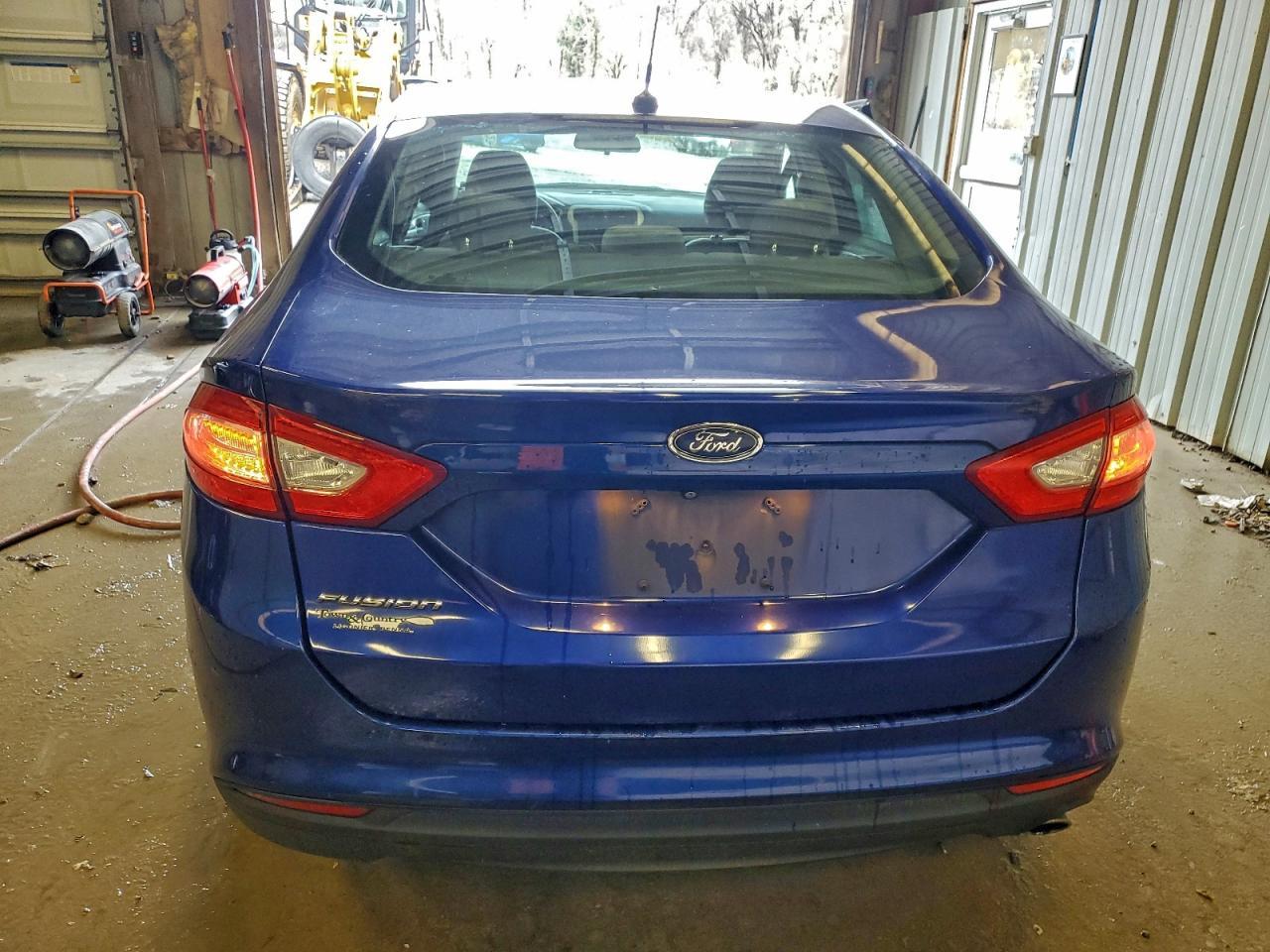 2015 Ford Fusion S - Фото 6