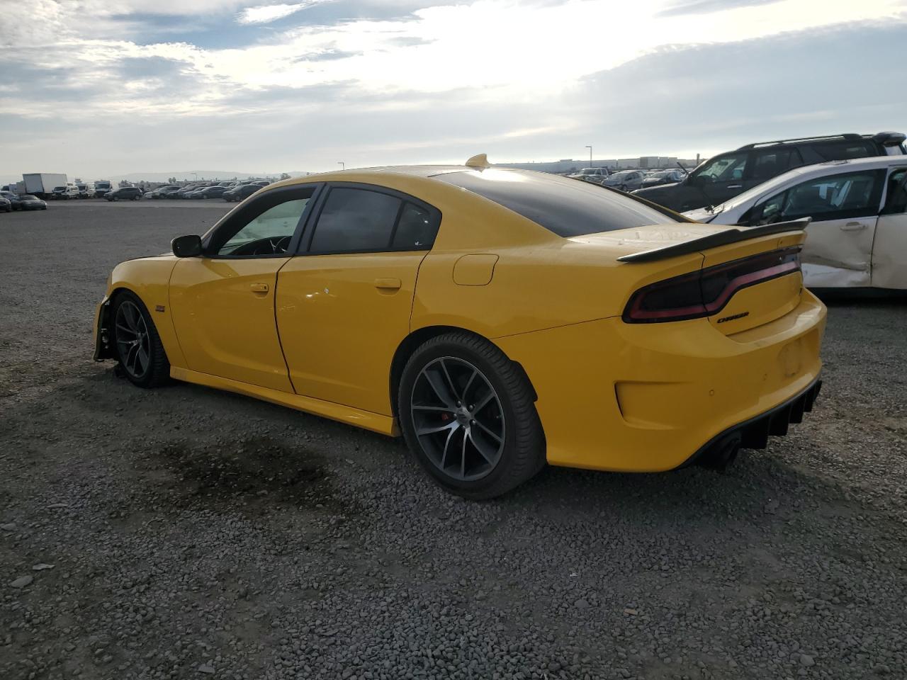 2017 Dodge Charger - Фото 2