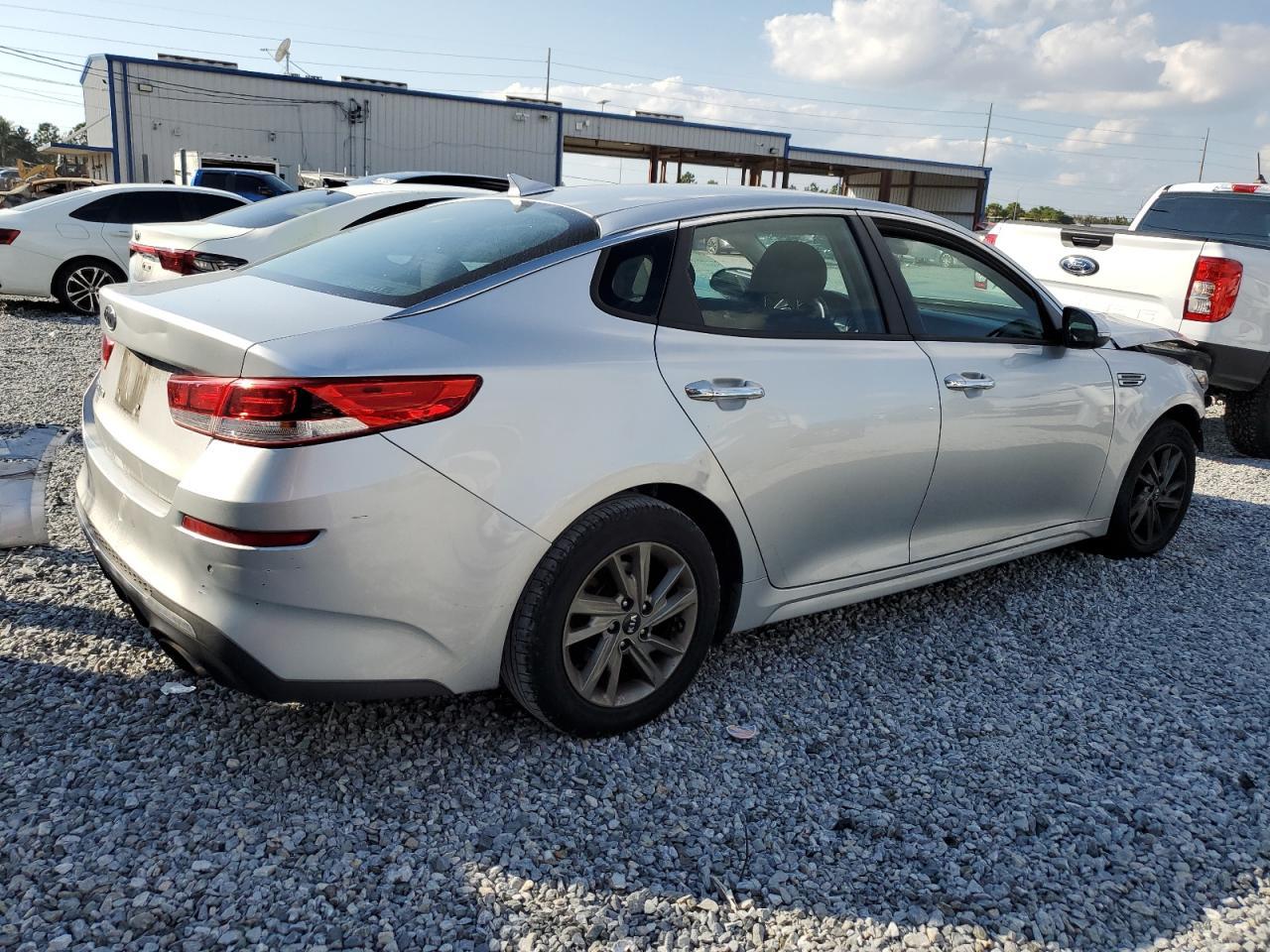 2019 Kia Optima Lx - Фото 3