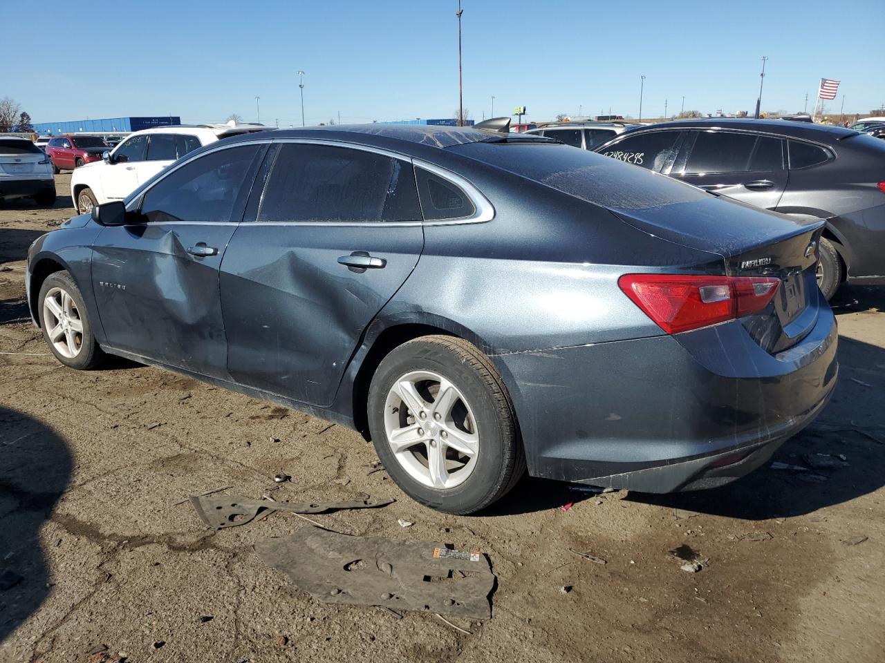 2020 Chevrolet Malibu Ls - Фото 2
