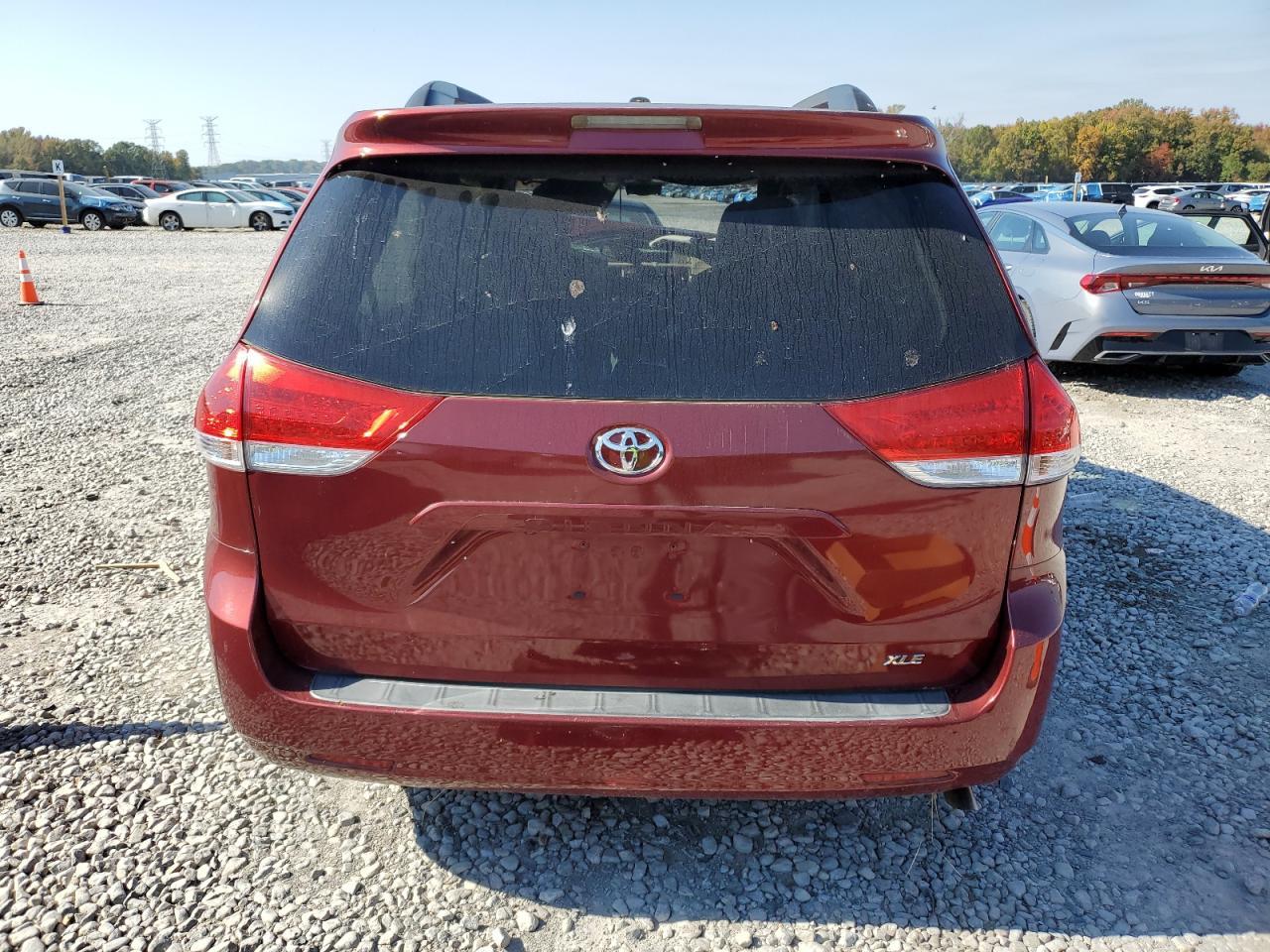 2013 Toyota Sienna Xle - Фото 6